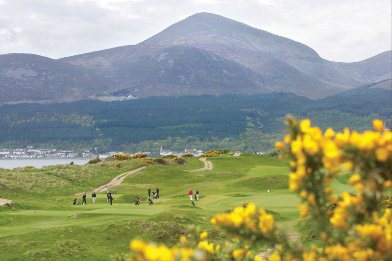 Royal County Down golf course, Mourne Mountains (Copyright TOURISM NI)